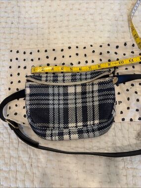 Clare VWoven Plaid Crossbody Bag in navy  & Cream